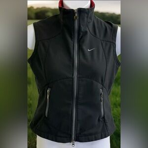 NIKE’S GOLF VEST WOMENS BLACK SIZE MEDIUM